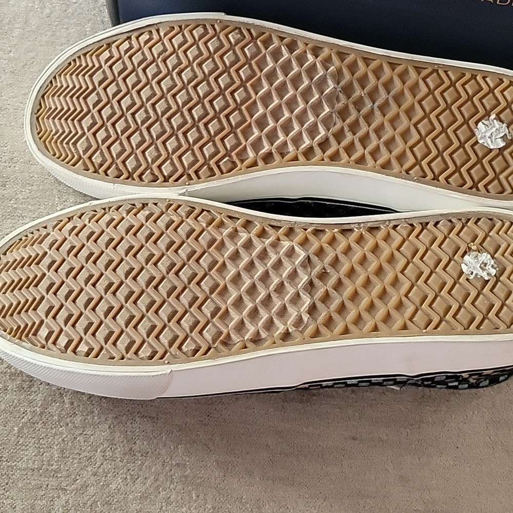 Sneakers - Picture 2 of 2